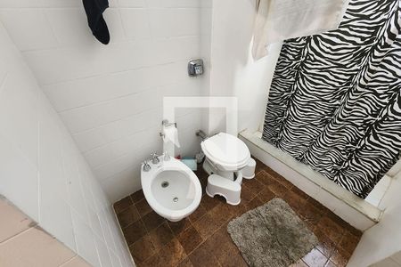 Apartamento à venda com 130m², 3 quartos e sem vaga Apartamento à venda com 130m², 3 quartos e sem vagaBanheiro da Suíte