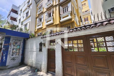 Apartamento à venda com 130m², 3 quartos e sem vaga Apartamento à venda com 130m², 3 quartos e sem vagaFachada