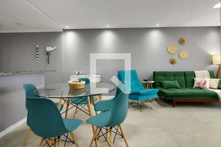 Sala de apartamento para alugar com 2 quartos, 70m² em Mirim, Praia Grande