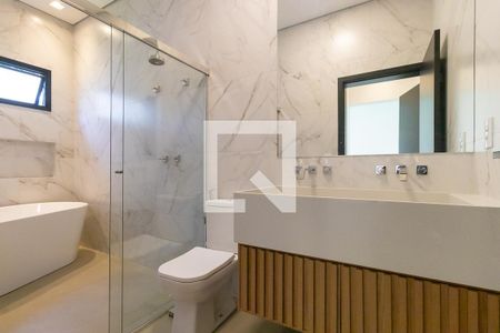 Banheiro da suíte 1 de casa de condomínio à venda com 3 quartos, 282m² em Swiss Park, Campinas