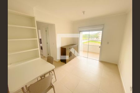 Sala de apartamento para alugar com 2 quartos, 75m² em Ingleses Norte, Florianópolis