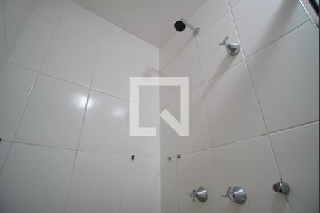 Banheiro suíte  de apartamento à venda com 2 quartos, 76m² em Sarandi, Porto Alegre