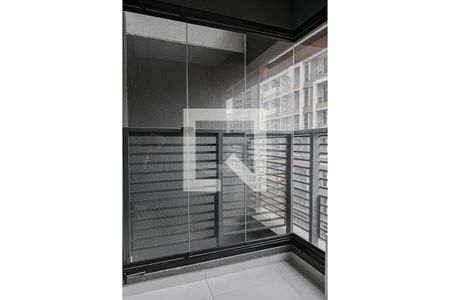 Studio para alugar com 34m², 1 quarto e sem vaga Studio para alugar com 34m², 1 quarto e sem vagaVaranda