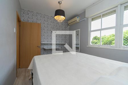 Quarto 1 de apartamento para alugar com 2 quartos, 52m² em Santo Antônio, Porto Alegre