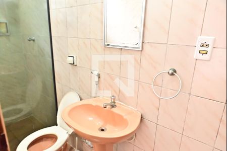 Banheiro  de casa de condomínio para alugar com 1 quarto, 50m² em Aviação, Praia Grande