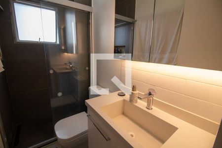 Banheiro de apartamento para alugar com 1 quarto, 40m² em Santo Amaro, São Paulo