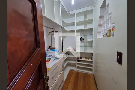 Closet da suíte 1 de casa à venda com 4 quartos, 393m² em Encantado, Rio de Janeiro