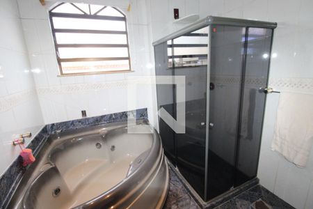 Banheiro da Suíte 1 de casa à venda com 4 quartos, 393m² em Encantado, Rio de Janeiro