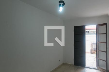 Quarto 1 de casa para alugar com 2 quartos, 150m² em São João Clímaco, São Paulo