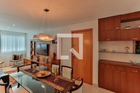 Sala de apartamento à venda com 3 quartos, 82m² em Funcionários, Belo Horizonte