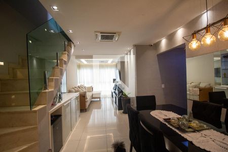 Sala de apartamento para alugar com 3 quartos, 189m² em Barra da Tijuca, Rio de Janeiro