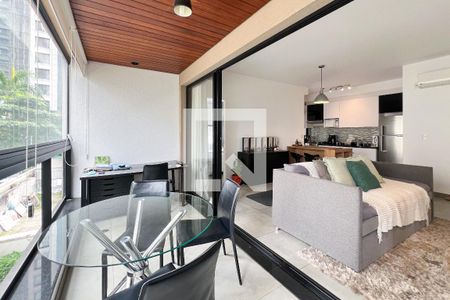 Varanda de apartamento à venda com 1 quarto, 62m² em Vila Olímpia, São Paulo