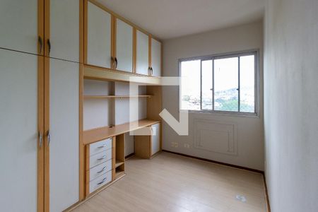 Quarto 1 de apartamento para alugar com 2 quartos, 65m² em Vila da Penha, Rio de Janeiro