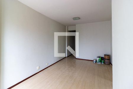 Sala de apartamento para alugar com 2 quartos, 65m² em Vila da Penha, Rio de Janeiro