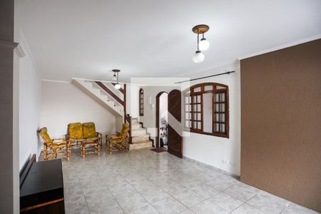 Sala  de casa para alugar com 2 quartos, 119m² em Jardim Leonor, Cotia