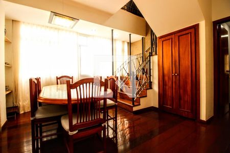 Sala  de apartamento para alugar com 4 quartos, 230m² em Santo Antônio, Belo Horizonte