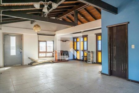 Casa à venda com 5 quartos, 297m² em Chácara das Pedras, Porto Alegre