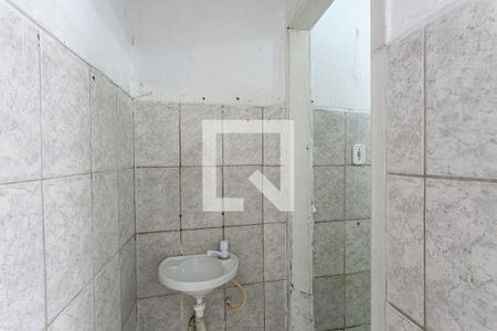 Banheiro de casa para alugar com 1 quarto, 60m² em Penha de França, São Paulo