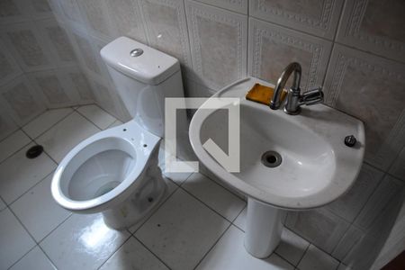 Lavabo de casa para alugar com 3 quartos, 250m² em Parque Alexandre, Cotia