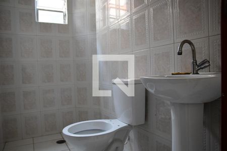 Lavabo de casa para alugar com 3 quartos, 250m² em Parque Alexandre, Cotia