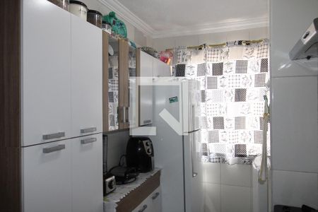 Sala/Cozinha e área de serviço de apartamento à venda com 2 quartos, 48m² em Vila Sílvia, São Paulo