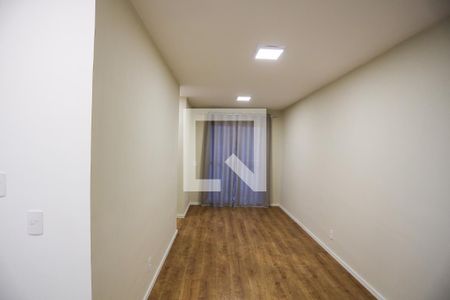 Sala  de apartamento para alugar com 2 quartos, 47m² em Barro Branco, Cotia