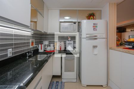 Cozinha de apartamento à venda com 2 quartos, 82m² em Passo D’areia, Porto Alegre