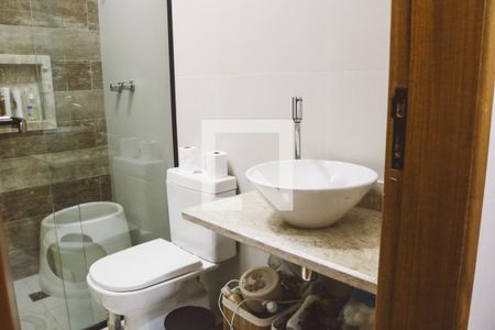 Casa à venda com 174m², 3 quartos e 3 vagas Casa à venda com 174m², 3 quartos e 3 vagasBanheiro da Suíte 2