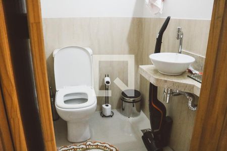 Casa à venda com 174m², 3 quartos e 3 vagas Casa à venda com 174m², 3 quartos e 3 vagasLavabo