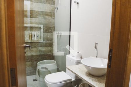 Casa à venda com 174m², 3 quartos e 3 vagas Casa à venda com 174m², 3 quartos e 3 vagasBanheiro da Suíte 2