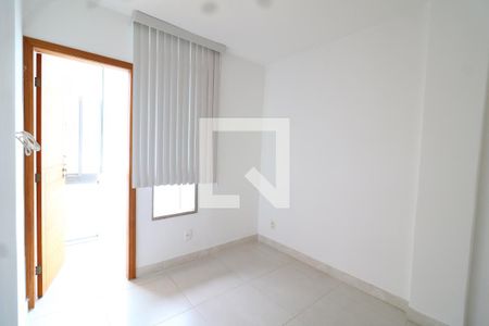 Quarto 1 de apartamento para alugar com 3 quartos, 75m² em Portuguesa, Rio de Janeiro