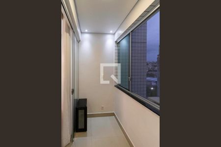 Varanda da sala de apartamento à venda com 3 quartos, 95m² em Castelo, Belo Horizonte