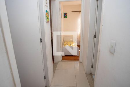 Corredor  de apartamento para alugar com 3 quartos, 54m² em Jardim Concordia, Diadema