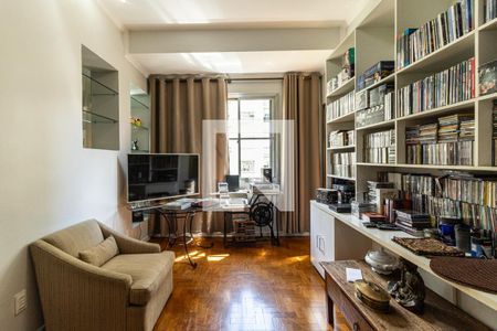 Sala de TV de apartamento à venda com 2 quartos, 110m² em República, São Paulo
