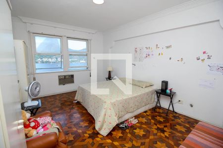 Apartamento à venda com 290m², 4 quartos e 1 vaga Apartamento à venda com 290m², 4 quartos e 1 vagaQuarto 2