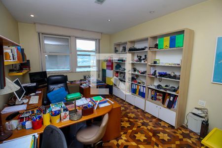 Apartamento à venda com 290m², 4 quartos e 1 vaga Apartamento à venda com 290m², 4 quartos e 1 vagaÁrmario