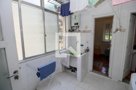 Apartamento à venda com 290m², 4 quartos e 1 vaga Apartamento à venda com 290m², 4 quartos e 1 vagaÁrea de Serviço