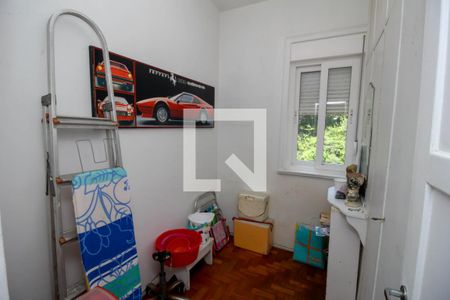 Apartamento à venda com 290m², 4 quartos e 1 vaga Apartamento à venda com 290m², 4 quartos e 1 vagaQuarto de Serviço 2
