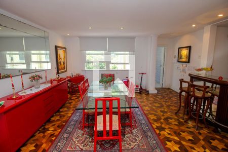 Apartamento à venda com 290m², 4 quartos e 1 vaga Apartamento à venda com 290m², 4 quartos e 1 vagaSala de Jantar