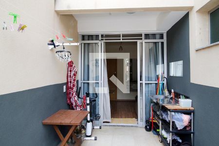 Area privativa de apartamento à venda com 3 quartos, 66m² em Fernão Dias, Belo Horizonte