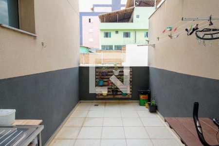 Area privativa de apartamento à venda com 3 quartos, 66m² em Fernão Dias, Belo Horizonte