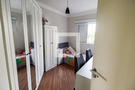 Quarto 1 de apartamento à venda com 2 quartos, 57m² em Jardim Henriqueta, Taboão da Serra