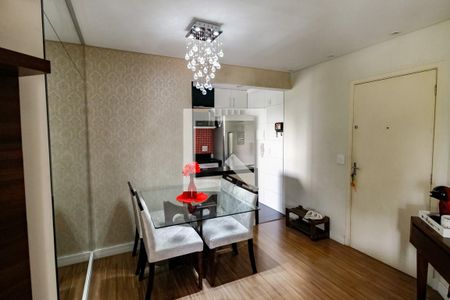 Detalhe Sala de apartamento à venda com 2 quartos, 57m² em Jardim Henriqueta, Taboão da Serra