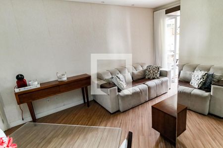 Sala de apartamento à venda com 2 quartos, 57m² em Jardim Henriqueta, Taboão da Serra