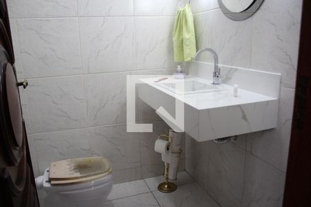 Banheiro 1 de casa à venda com 4 quartos, 307m² em Novo Eldorado, Contagem