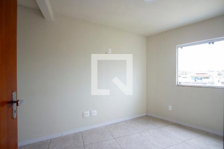 Quarto 1 de apartamento para alugar com 2 quartos, 59m² em Galo Branco, São Gonçalo