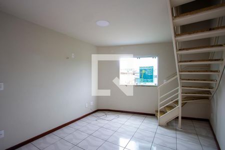 Sala de apartamento para alugar com 2 quartos, 59m² em Galo Branco, São Gonçalo