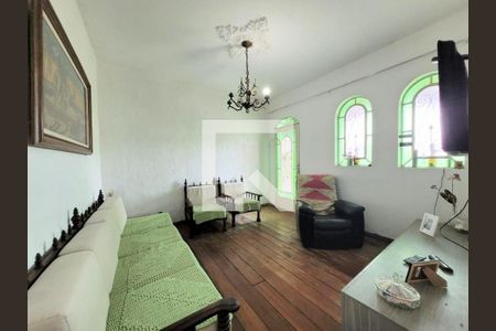 Sala de casa à venda com 4 quartos, 228m² em Caiçara-adelaide, Belo Horizonte