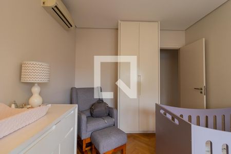 Apartamento à venda com 235m², 4 quartos e 4 vagas Apartamento à venda com 235m², 4 quartos e 4 vagasSuíte 2