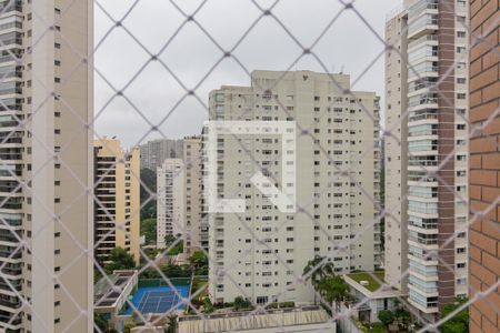 Apartamento à venda com 235m², 4 quartos e 4 vagas Apartamento à venda com 235m², 4 quartos e 4 vagasVista da Suíte 2